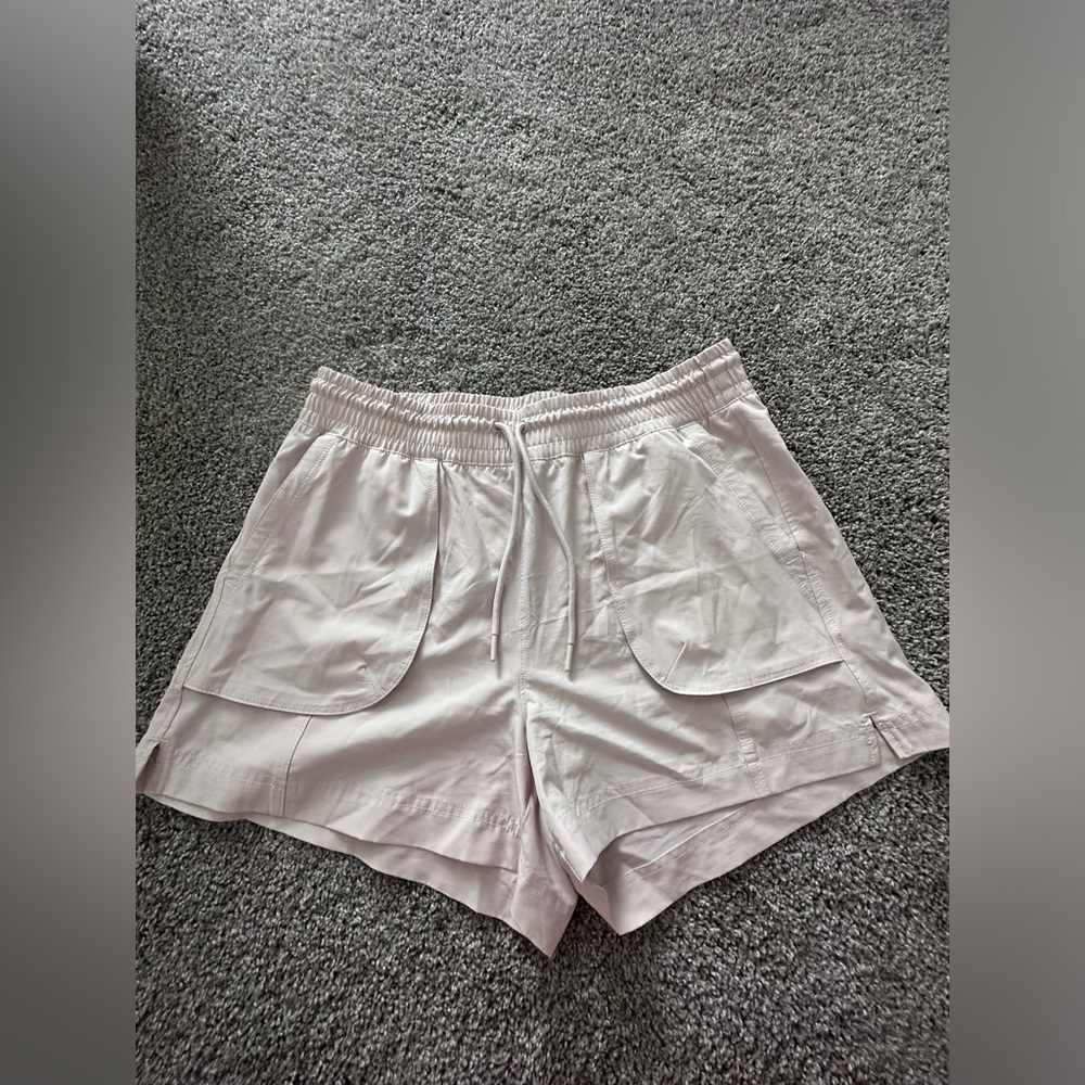 Old Navy | Light Khaki Shorts | Large